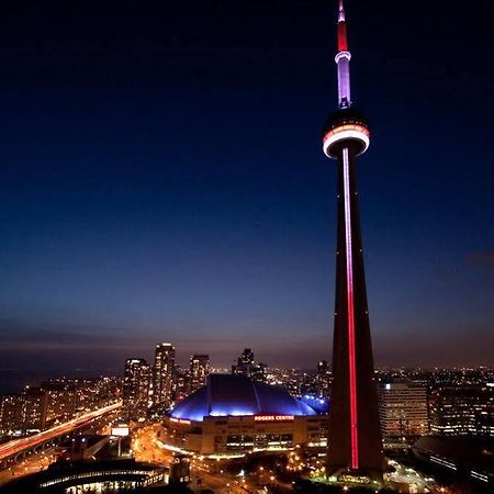 Napa Furnished Suites At Cn Tower & Maple Leaf Square Toronto Buitenkant foto