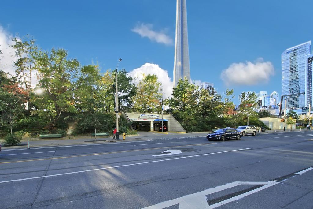 Napa Furnished Suites At Cn Tower & Maple Leaf Square Toronto Buitenkant foto
