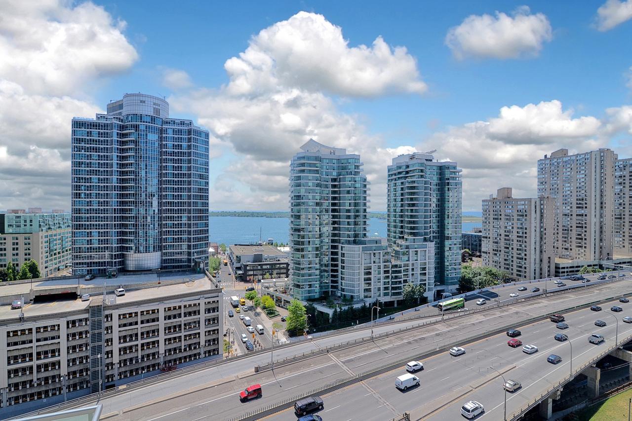 Napa Furnished Suites At Cn Tower & Maple Leaf Square Toronto Buitenkant foto
