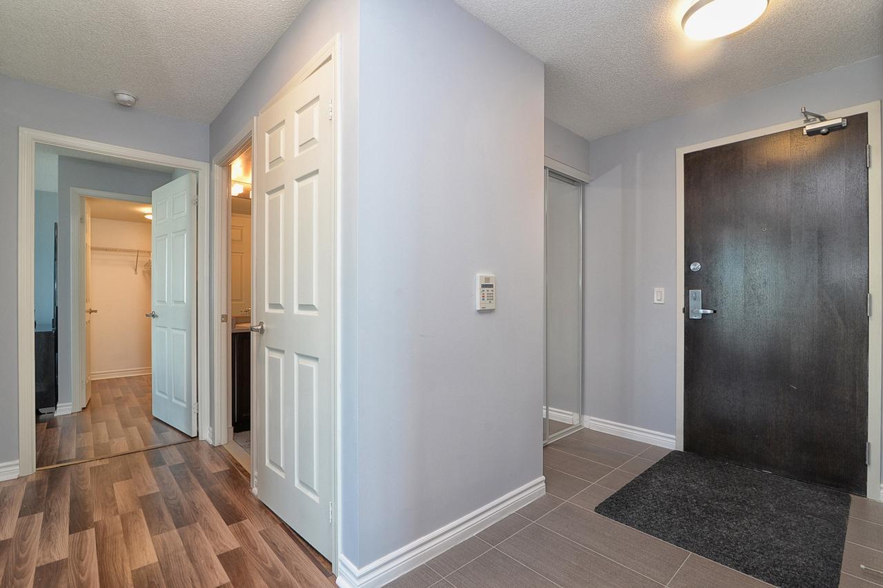 Napa Furnished Suites At Cn Tower & Maple Leaf Square Toronto Buitenkant foto