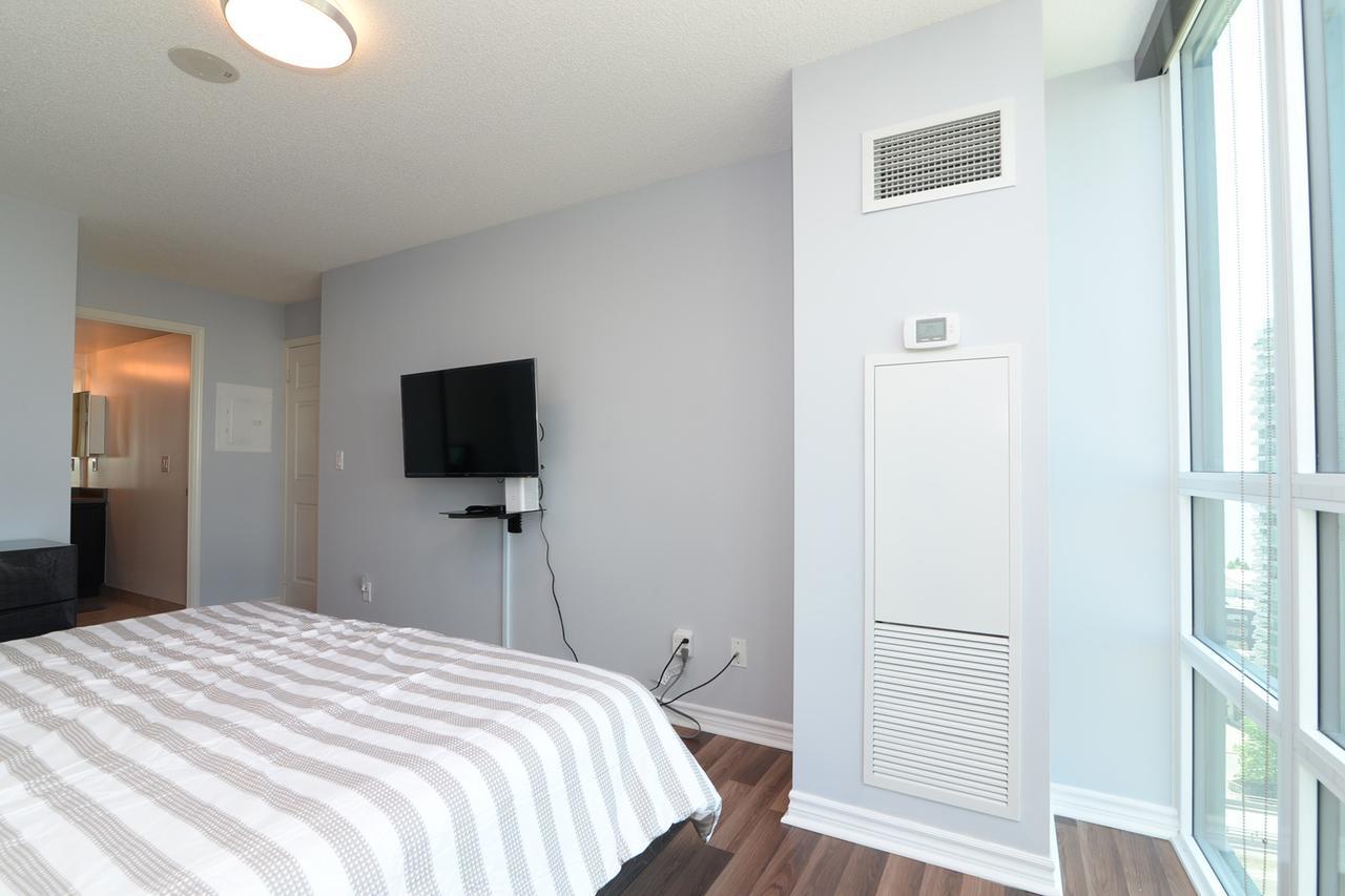 Napa Furnished Suites At Cn Tower & Maple Leaf Square Toronto Buitenkant foto