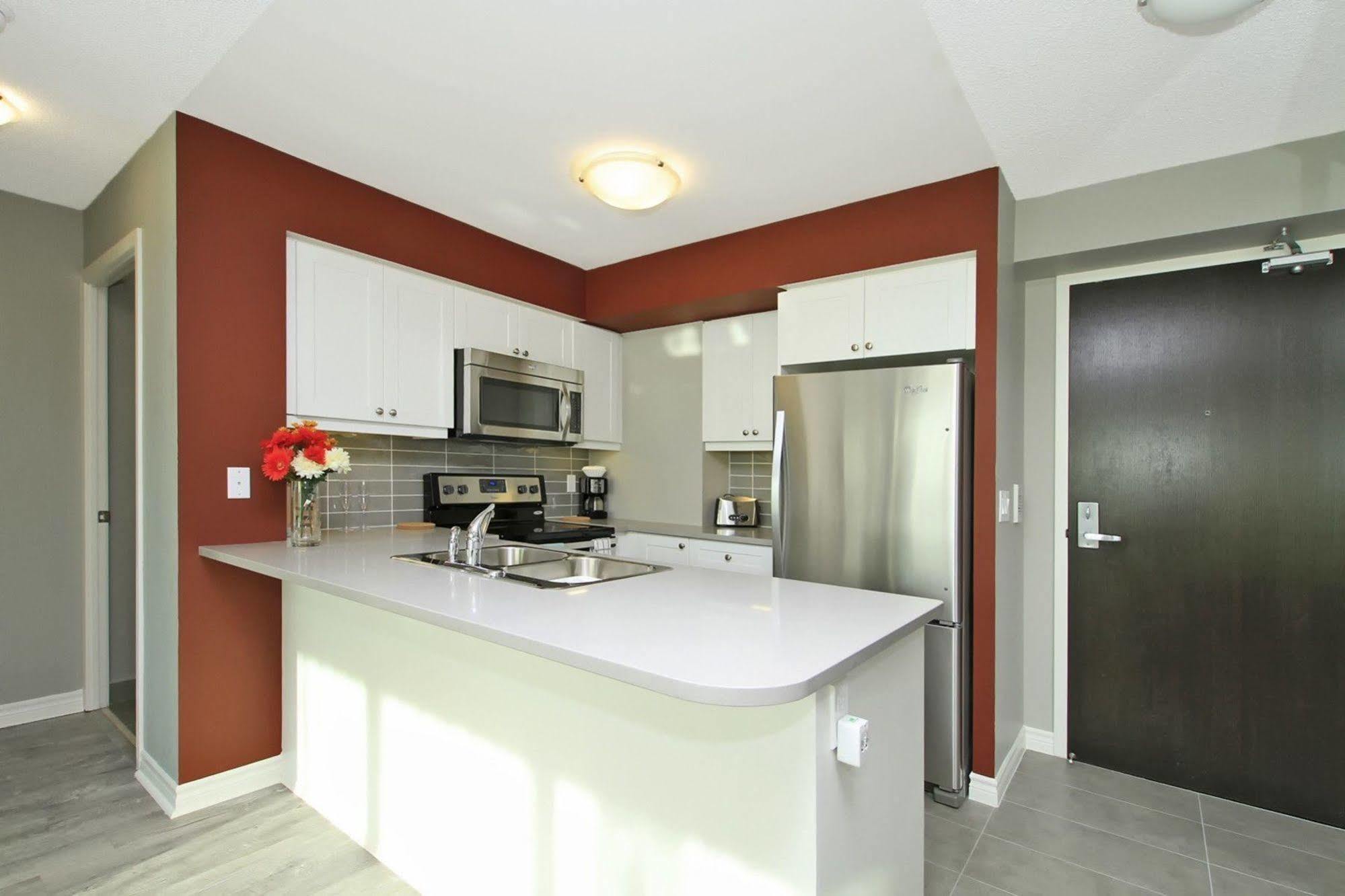 Napa Furnished Suites At Cn Tower & Maple Leaf Square Toronto Buitenkant foto