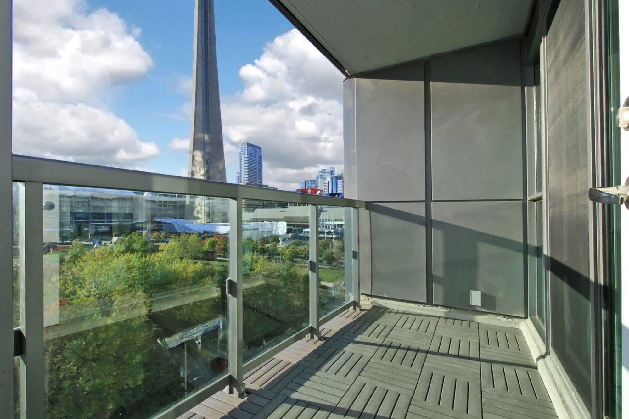 Napa Furnished Suites At Cn Tower & Maple Leaf Square Toronto Buitenkant foto