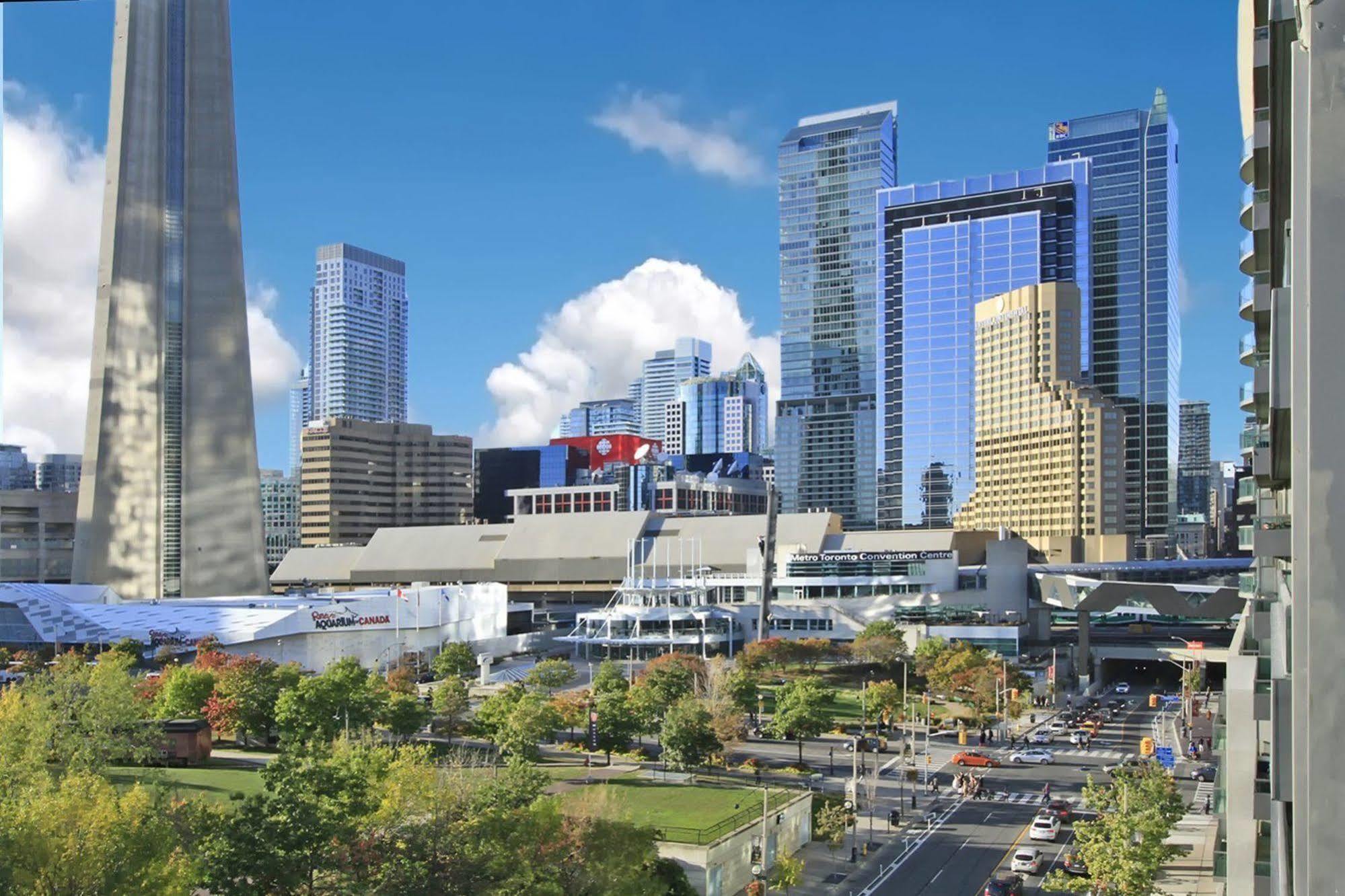 Napa Furnished Suites At Cn Tower & Maple Leaf Square Toronto Buitenkant foto